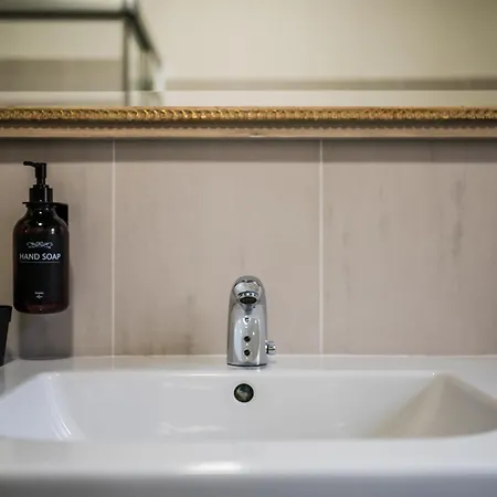 Infinity Suite Verona Free Parking *